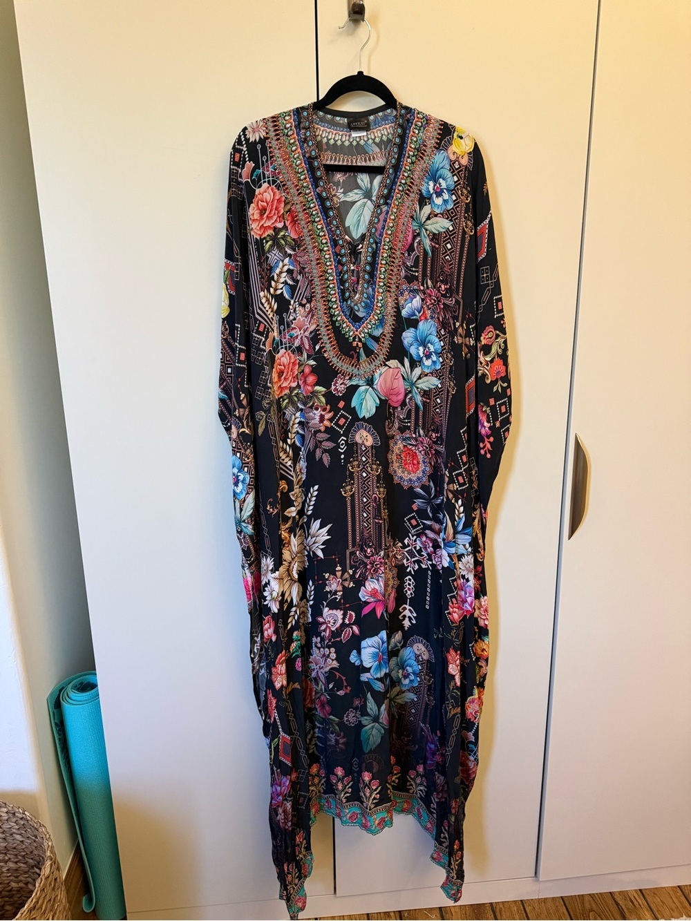 Sakkas OS Viscose Silk Boho Caftan Maxi Dress Floral Embellished Tall - Picture 2 of 5
